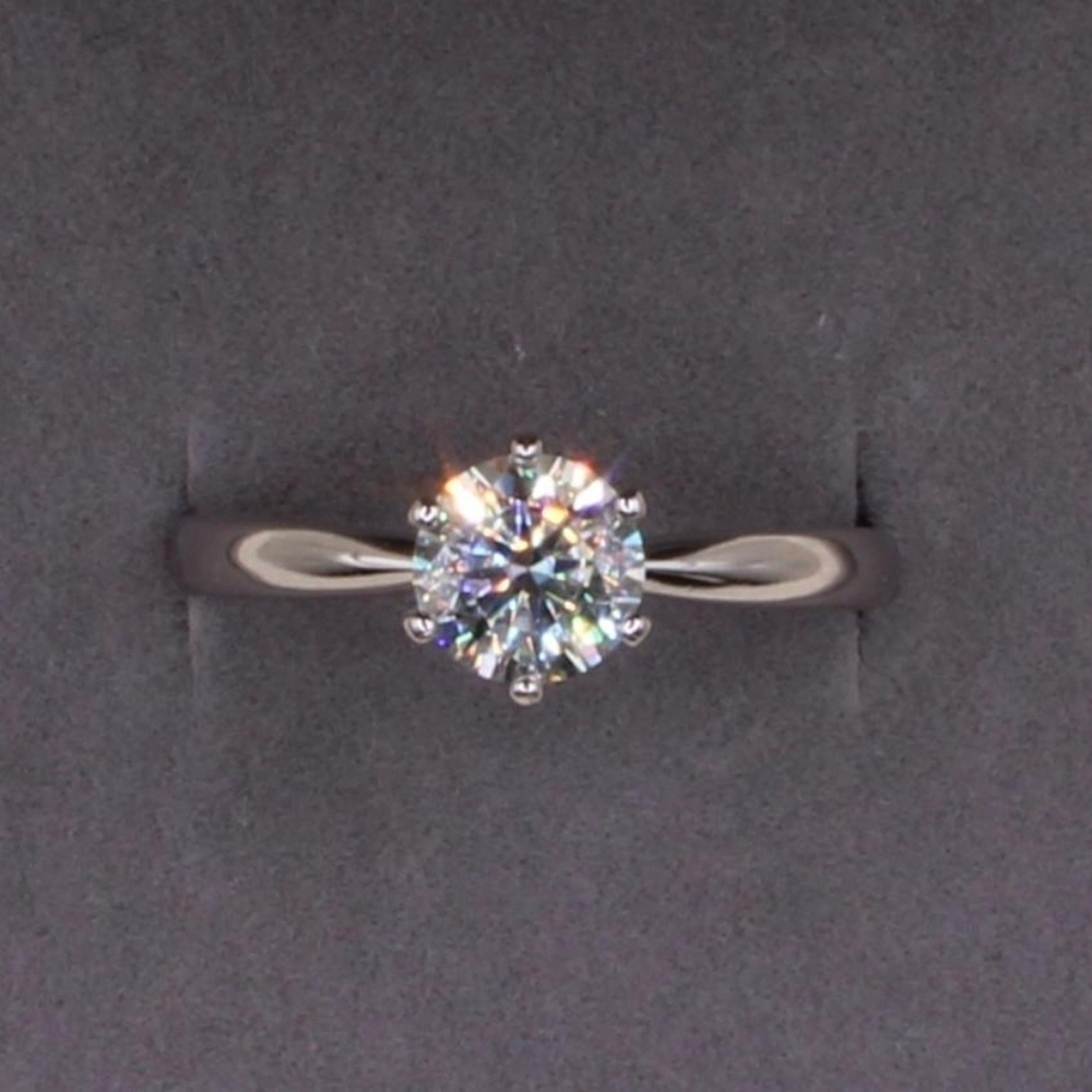18K White Gold Plated 1 Carat Solitaire Moissanite 925 Silver Engagement…